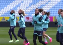 关于中国女足夺冠喜获世界瞩目球迷狂欢庆祝胜利的信息