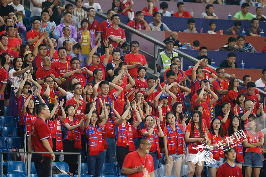 关于重庆斯威客场-击败天津泰达，豪取三分的信息